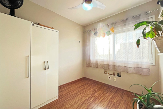 Imagem Apartamento com 3 Quartos à Venda, 82 m² em Santana - Porto Alegre Imagem Apartamento com 3 Quartos à Venda, 82 m² em Santana - Porto Alegre