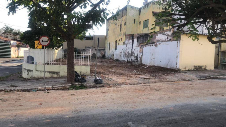 Imagem Terreno à Venda, 348 m² em Bandeirantes - Cuiabá Imagem Terreno à Venda, 348 m² em Bandeirantes - Cuiabá