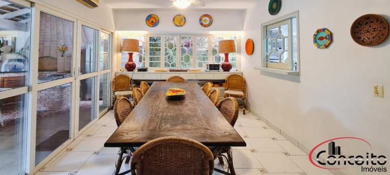 Imagem Casa com 4 Quartos à Venda, 282 m² em Lázaro - Ubatuba Imagem Casa com 4 Quartos à Venda, 282 m² em Lázaro - Ubatuba