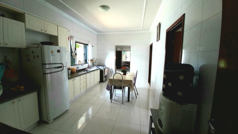 Imagem Casa com 3 Quartos à Venda, 140 m² em Vila Santo Antonio - Maringá Imagem Casa com 3 Quartos à Venda, 140 m² em Vila Santo Antonio - Maringá