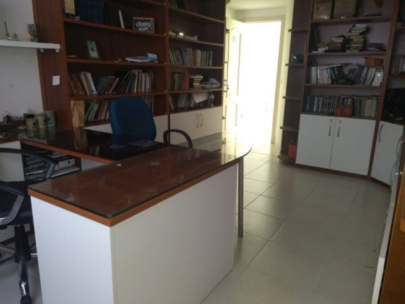 Imagem Imóvel com 5 Quartos à Venda, 300 m² em Centro - Guarapari Imagem Imóvel com 5 Quartos à Venda, 300 m² em Centro - Guarapari