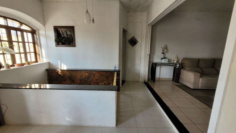 Imagem Casa com 4 Quartos à Venda, em Portão - Curitiba Imagem Casa com 4 Quartos à Venda, em Portão - Curitiba