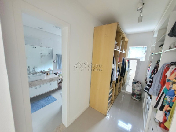 Imagem Casa com 4 Quartos à Venda, em Lagoa - Macaé Imagem Casa com 4 Quartos à Venda, em Lagoa - Macaé
