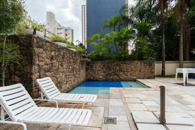 Imagem Imóvel com 3 Quartos à Venda, 195 m² em Moema - São Paulo Imagem Imóvel com 3 Quartos à Venda, 195 m² em Moema - São Paulo