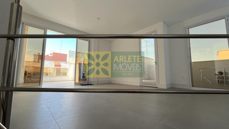 Imagem Cobertura com 3 Quartos à Venda, 157 m² em Mariscal - Bombinhas