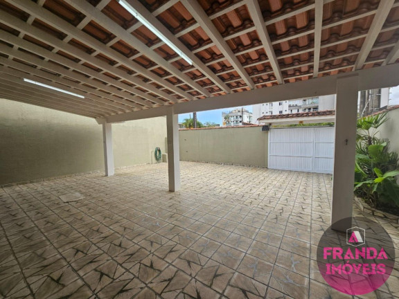 Imagem Casa com 3 Quartos à Venda, 185 m² em Centro - Ubatuba
