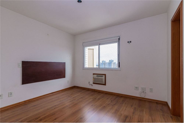 Imagem Apartamento com 3 Quartos à Venda, 90 m² em Azenha - Porto Alegre Imagem Apartamento com 3 Quartos à Venda, 90 m² em Azenha - Porto Alegre