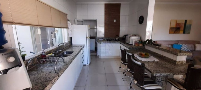 Imagem Casa com 3 Quartos à Venda, 200 m² em Centro - Guararapes Imagem Casa com 3 Quartos à Venda, 200 m² em Centro - Guararapes