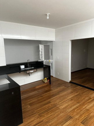 Imagem Casa com 2 Quartos à Venda, 178 m² Imagem Casa com 2 Quartos à Venda, 178 m²