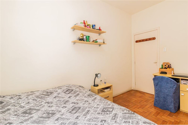Imagem Imóvel com 3 Quartos à Venda, em Menino Deus - Porto Alegre Imagem Imóvel com 3 Quartos à Venda, em Menino Deus - Porto Alegre