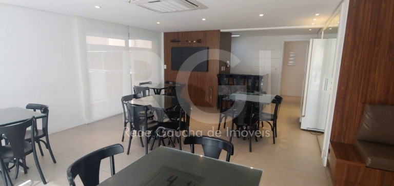 Imagem Apartamento com 2 Quartos à Venda, 75 m² em Petrópolis - Porto Alegre Imagem Apartamento com 2 Quartos à Venda, 75 m² em Petrópolis - Porto Alegre