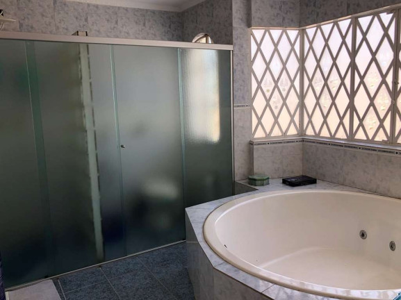 Imagem Casa de Condomínio com 4 Quartos à Venda,  em Jardim Passargada I - Cotia