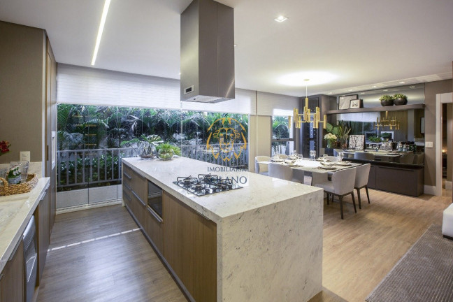 Imagem Apartamento com 2 Quartos à Venda, 201 m² em Centro - Curitiba