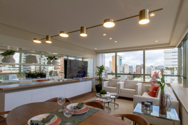 Imagem Imóvel com 2 Quartos à Venda, 86 m² em Moinhos De Vento - Porto Alegre Imagem Imóvel com 2 Quartos à Venda, 86 m² em Moinhos De Vento - Porto Alegre