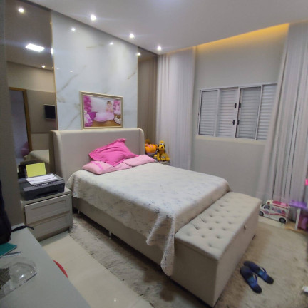 Imagem Casa com 3 Quartos à Venda, 240 m² em Boa Vista - Anápolis Imagem Casa com 3 Quartos à Venda, 240 m² em Boa Vista - Anápolis