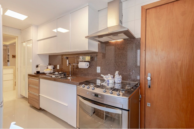 Imagem Apartamento com 3 Quartos à Venda, 122 m² em Petrópolis - Porto Alegre Imagem Apartamento com 3 Quartos à Venda, 122 m² em Petrópolis - Porto Alegre