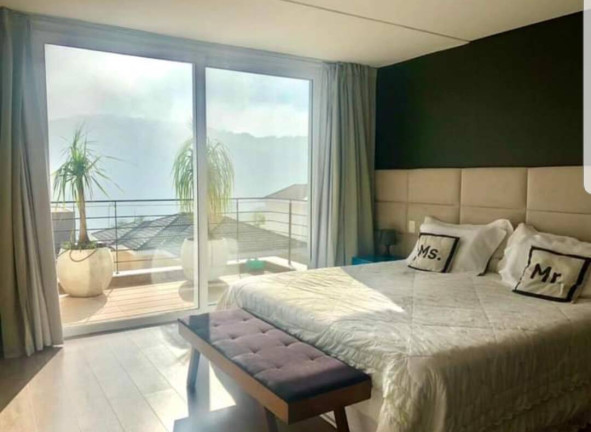 Imagem Casa com 4 Quartos à Venda, 360 m² em Alphaville - Santana De Parnaíba Imagem Casa com 4 Quartos à Venda, 360 m² em Alphaville - Santana De Parnaíba