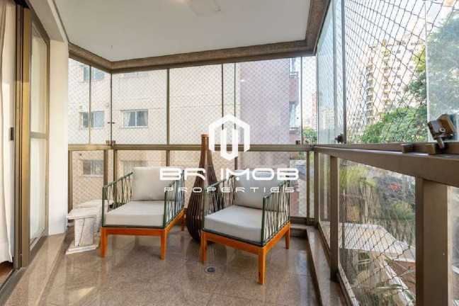 Imagem Imóvel com 3 Quartos à Venda, 193 m² em Moema - São Paulo Imagem Imóvel com 3 Quartos à Venda, 193 m² em Moema - São Paulo