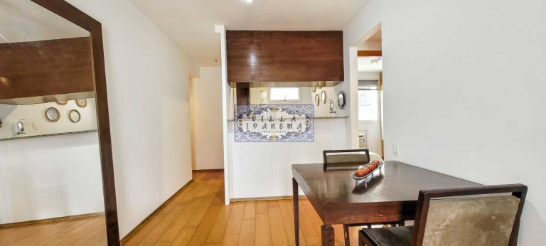 Imagem Apartamento com 2 Quartos à Venda, 62 m² em Lagoa - Rio De Janeiro Imagem Apartamento com 2 Quartos à Venda, 62 m² em Lagoa - Rio De Janeiro