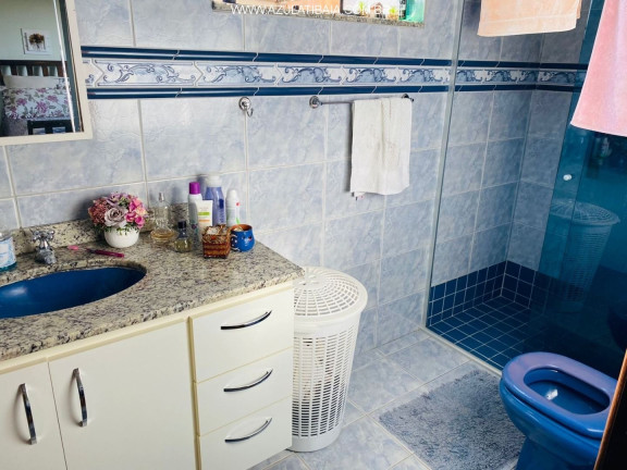 Imagem Casa com 3 Quartos à Venda, 212 m² em Vila Santista - Atibaia Imagem Casa com 3 Quartos à Venda, 212 m² em Vila Santista - Atibaia