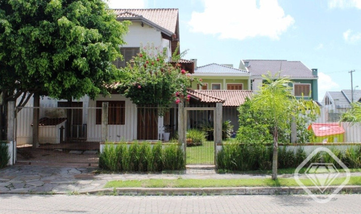 Imagem Casa com 3 Quartos à Venda, 280 m² em Jardins Do Prado - Porto Alegre Imagem Casa com 3 Quartos à Venda, 280 m² em Jardins Do Prado - Porto Alegre