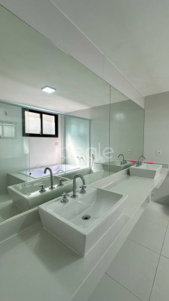 Imagem Casa de Condomínio com 4 Quartos para Alugar,  em Barra Da Tijuca - Rio De Janeiro
