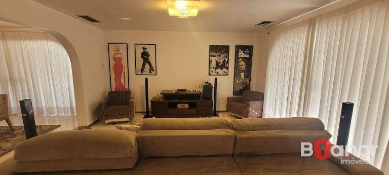 Imagem Casa com 4 Quartos à Venda, 700 m² em Centro - Blumenau Imagem Casa com 4 Quartos à Venda, 700 m² em Centro - Blumenau