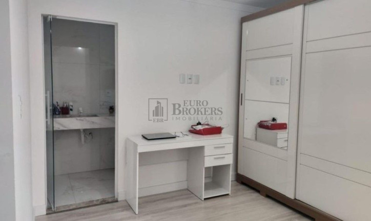 Imagem Sobrado com 3 Quartos à Venda, 305 m² em Centro - Balneário Camboriú Imagem Sobrado com 3 Quartos à Venda, 305 m² em Centro - Balneário Camboriú