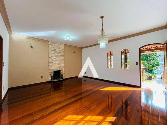 Imagem Casa com 4 Quartos à Venda, 398 m² em Vale Do Paraíso - Teresópolis Imagem Casa com 4 Quartos à Venda, 398 m² em Vale Do Paraíso - Teresópolis
