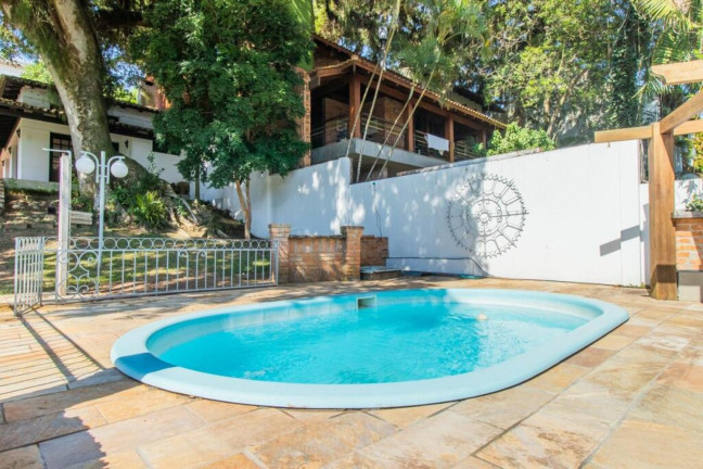 Imagem Imóvel com 4 Quartos à Venda, em Ipanema - Porto Alegre Imagem Imóvel com 4 Quartos à Venda, em Ipanema - Porto Alegre