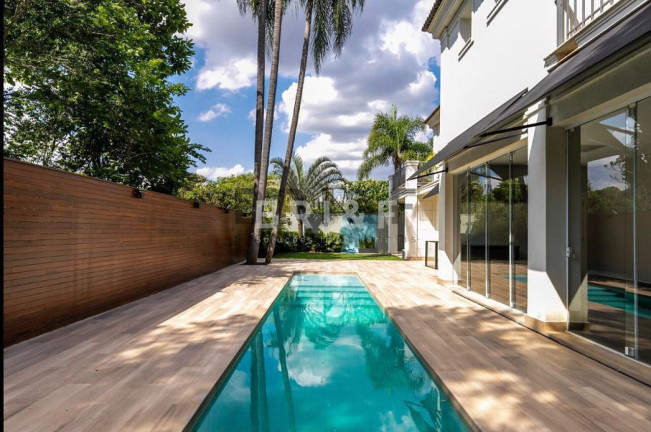 Imagem Casa com 4 Quartos à Venda, 720 m² em Jardim Petropolis - São Paulo Imagem Casa com 4 Quartos à Venda, 720 m² em Jardim Petropolis - São Paulo