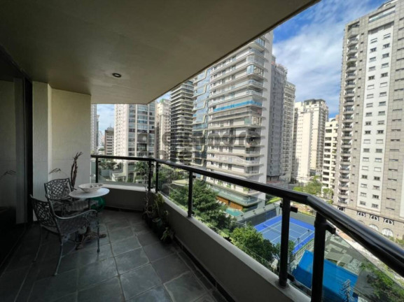 Apartamento com 3 Quartos à Venda, 220 m² em Itaim Bibi - São Paulo