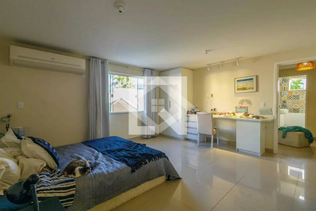 Imagem Casa com 4 Quartos à Venda, 320 m² em Recreio Dos Bandeirantes - Rio De Janeiro Imagem Casa com 4 Quartos à Venda, 320 m² em Recreio Dos Bandeirantes - Rio De Janeiro