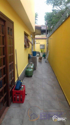 Imagem Sobrado com 3 Quartos à Venda, 396 m² em Vila Galvão - Guarulhos Imagem Sobrado com 3 Quartos à Venda, 396 m² em Vila Galvão - Guarulhos