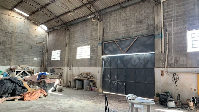 Imagem Galpão à Venda ou Locação, 627 m² em Jardim Antônio Picosse - Poá Imagem Galpão à Venda ou Locação, 627 m² em Jardim Antônio Picosse - Poá