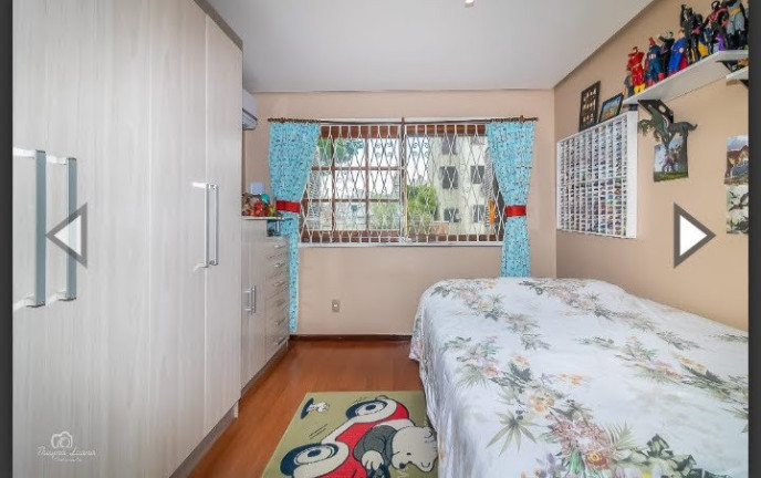 Imagem Imóvel com 3 Quartos à Venda, 128 m² em Petrópolis - Porto Alegre
