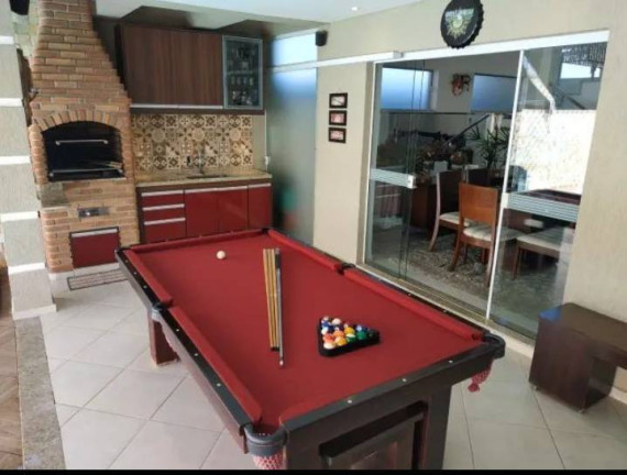 Imagem Casa com 4 Quartos à Venda, 250 m² em Piracangaguá - Taubaté Imagem Casa com 4 Quartos à Venda, 250 m² em Piracangaguá - Taubaté