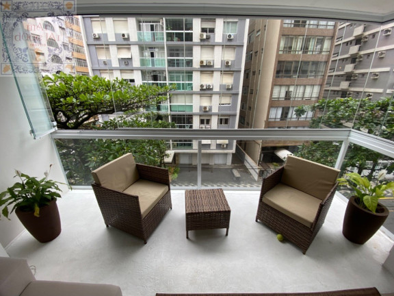 Apartamento com 2 Quartos à Venda, 90 m² em Gonzaga - Santos