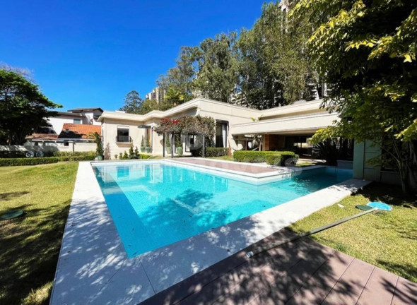 Imagem Casa com 4 Quartos à Venda, 1.024 m² em Alphaville Residencial Um - Barueri