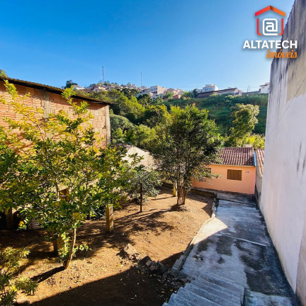 Imagem Casa com 2 Quartos à Venda, 70 m² em Estância São José - Poços De Caldas Imagem Casa com 2 Quartos à Venda, 70 m² em Estância São José - Poços De Caldas