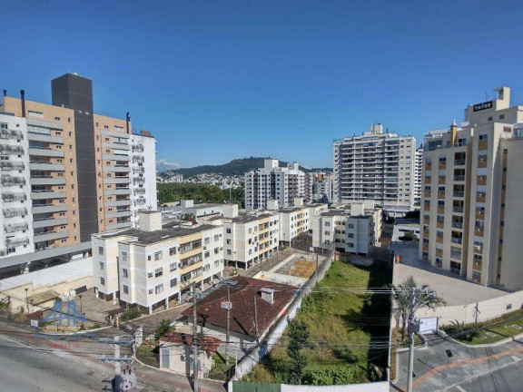 Imagem Imóvel com 3 Quartos à Venda, 102 m² em Itacorubi - Florianópolis Imagem Imóvel com 3 Quartos à Venda, 102 m² em Itacorubi - Florianópolis