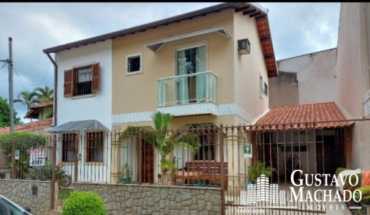 Casa com 3 Quartos à Venda, 197 m² em Jardim Primavera - Volta Redonda