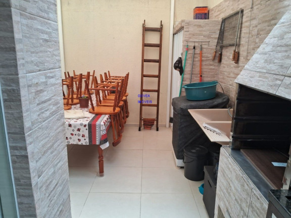 Imagem Casa com 3 Quartos à Venda, 155 m² em Uberaba - Curitiba Imagem Casa com 3 Quartos à Venda, 155 m² em Uberaba - Curitiba