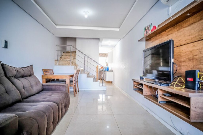 Imagem Casa com 2 Quartos à Venda, 100 m² em Jardim Itu - Porto Alegre Imagem Casa com 2 Quartos à Venda, 100 m² em Jardim Itu - Porto Alegre