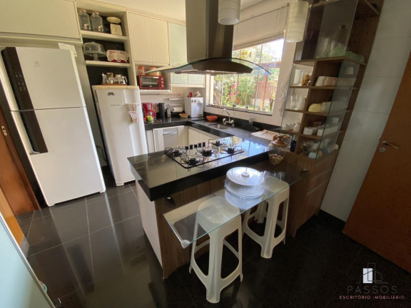 Imagem Casa de Condomínio com 3 Quartos à Venda, 340 m² em Região Dos Lagos (sobradinho) - Brasília