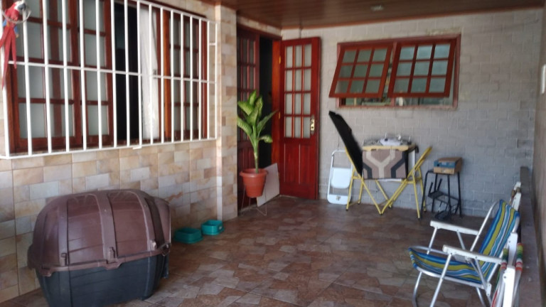 Imagem Casa com 3 Quartos à Venda, 244 m² em Trindade - Sao Gonçalo Imagem Casa com 3 Quartos à Venda, 244 m² em Trindade - Sao Gonçalo