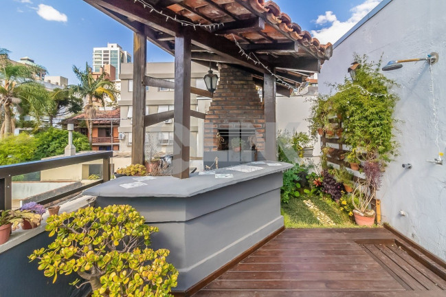 Imagem Imóvel com 2 Quartos à Venda, 84 m² em Auxiliadora - Porto Alegre Imagem Imóvel com 2 Quartos à Venda, 84 m² em Auxiliadora - Porto Alegre