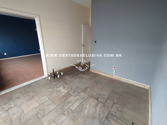 Imagem Sobrado com 4 Quartos à Venda, 258 m² em Centro - Itatiba