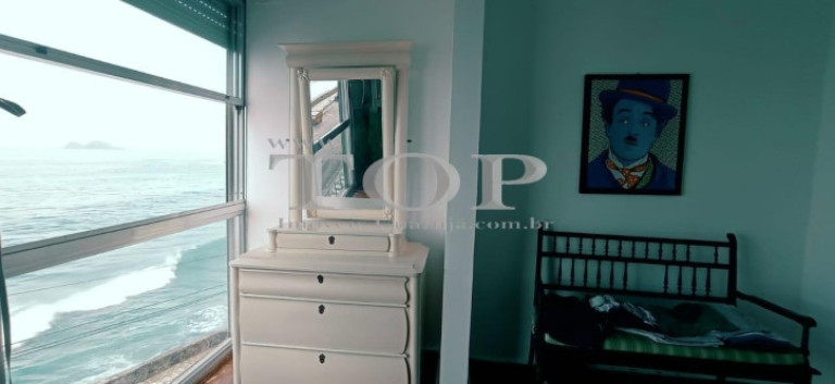 Imagem Apartamento com 4 Quartos à Venda, 156 m² em Pitangueiras - Guarujá