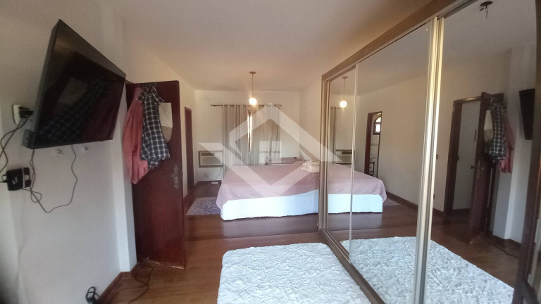 Imagem Casa com 4 Quartos à Venda, 220 m² em Pedra De Guaratiba - Rio De Janeiro Imagem Casa com 4 Quartos à Venda, 220 m² em Pedra De Guaratiba - Rio De Janeiro